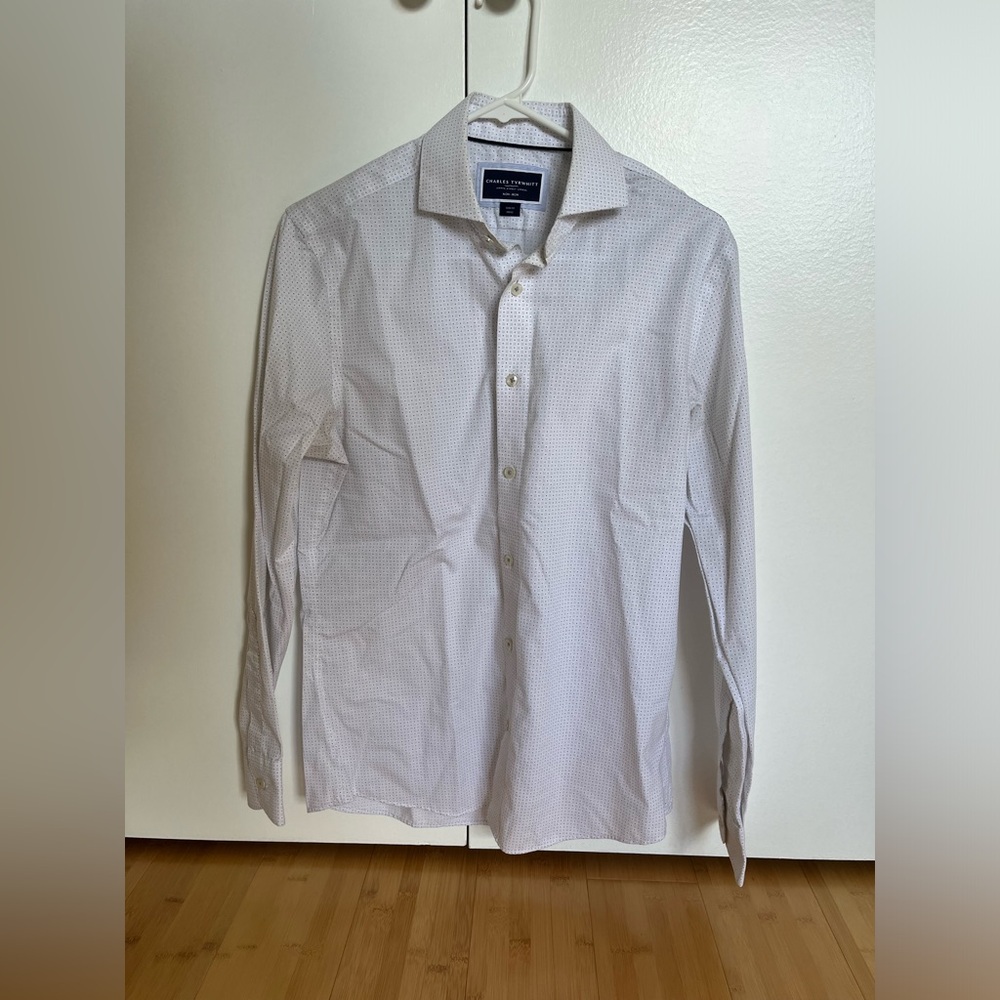 Men’s long sleeve collared shirt. Worn gently. Smoke/pet free home.